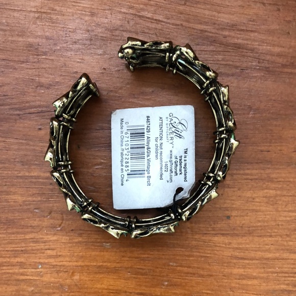 Cuff Bracelet - Picture 3 of 5